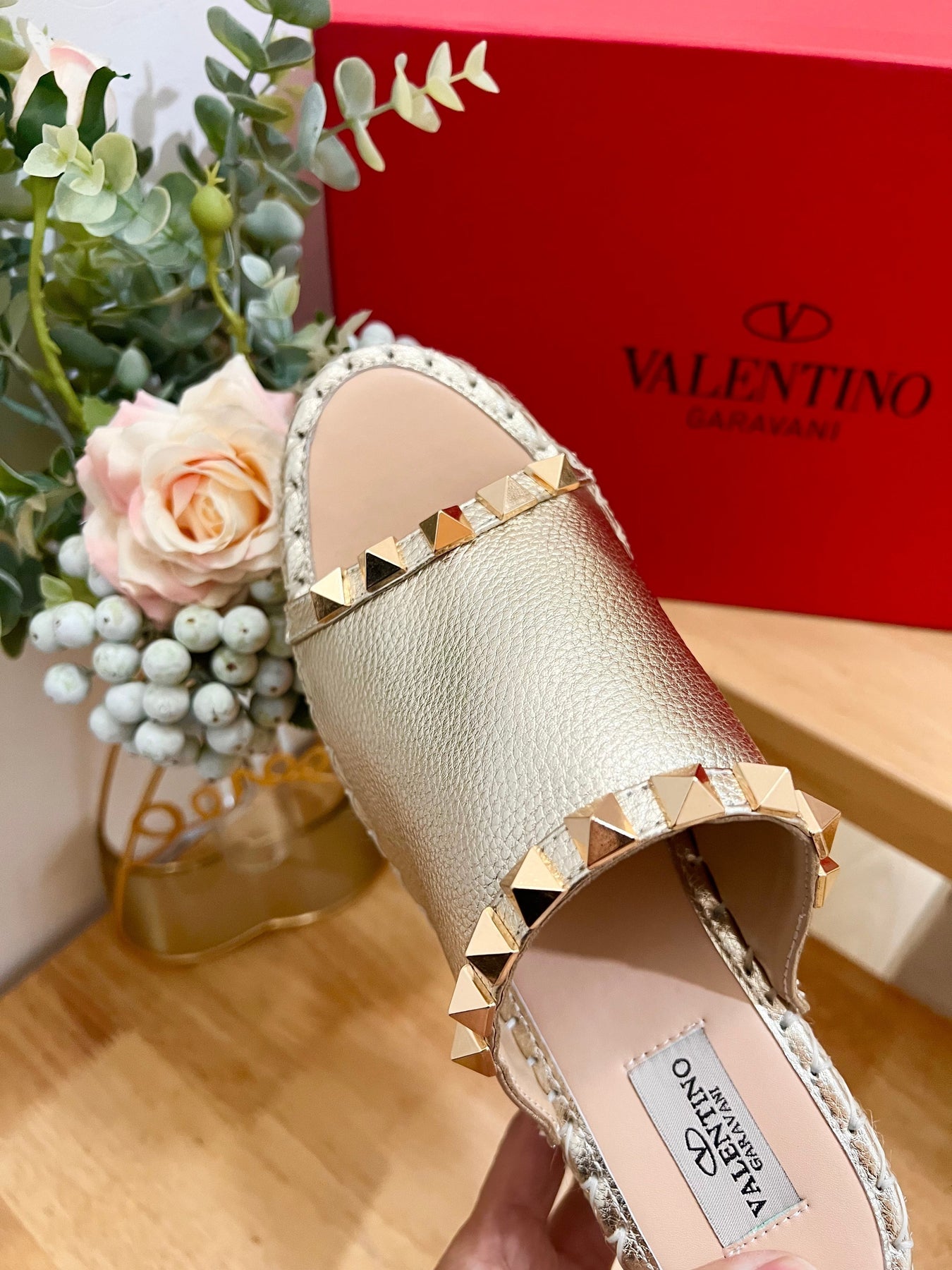 LACE-UP WEDGE SANDALS IN SILVER CALFSKIN WITH STUDS