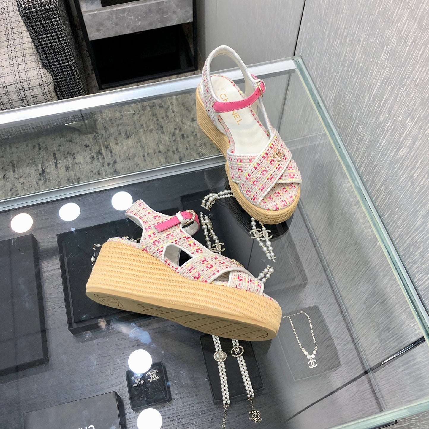 PEEP-TOE THICK SOLE SANDALS IN WHITE MIX BRIGHT PINK WOVEN FABRIC