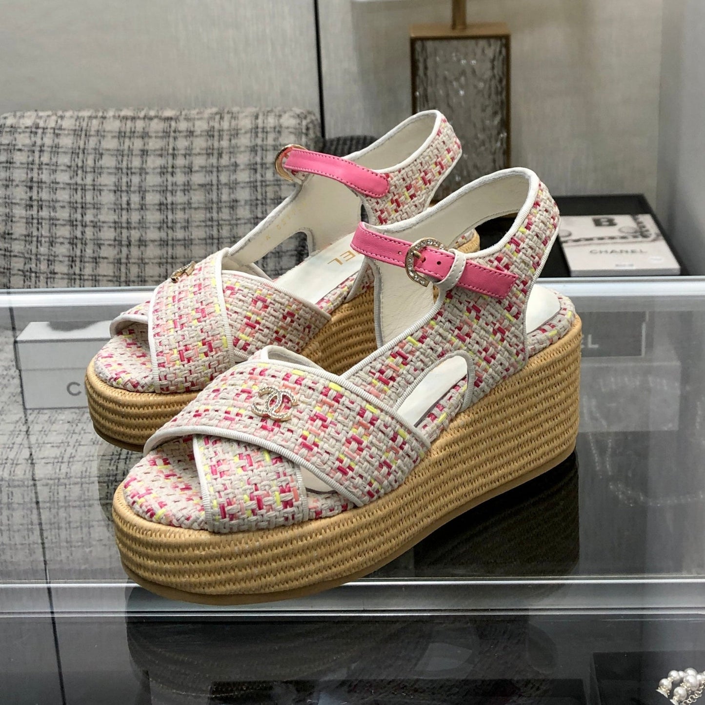 PEEP-TOE THICK SOLE SANDALS IN WHITE MIX BRIGHT PINK WOVEN FABRIC