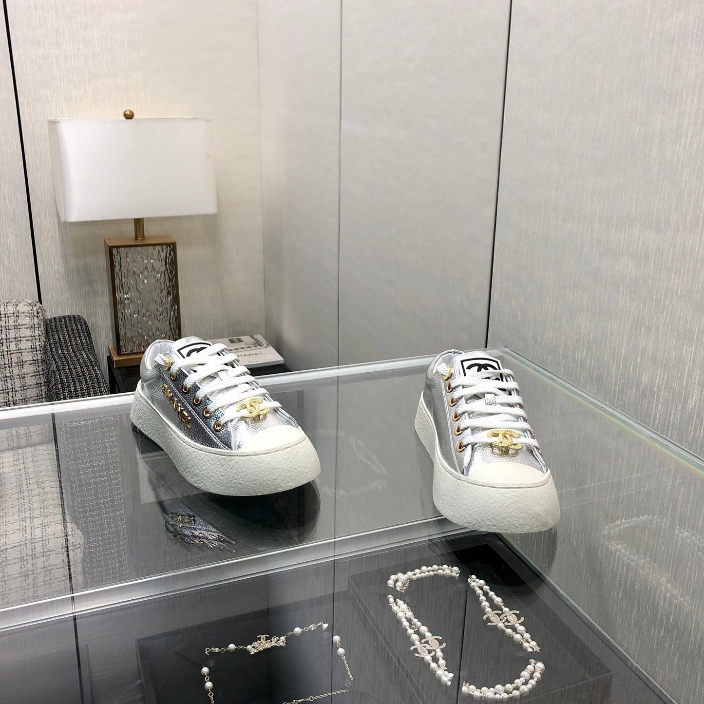 CASUAL SNEAKER IN SILVER METALLIC LAMBSKIN