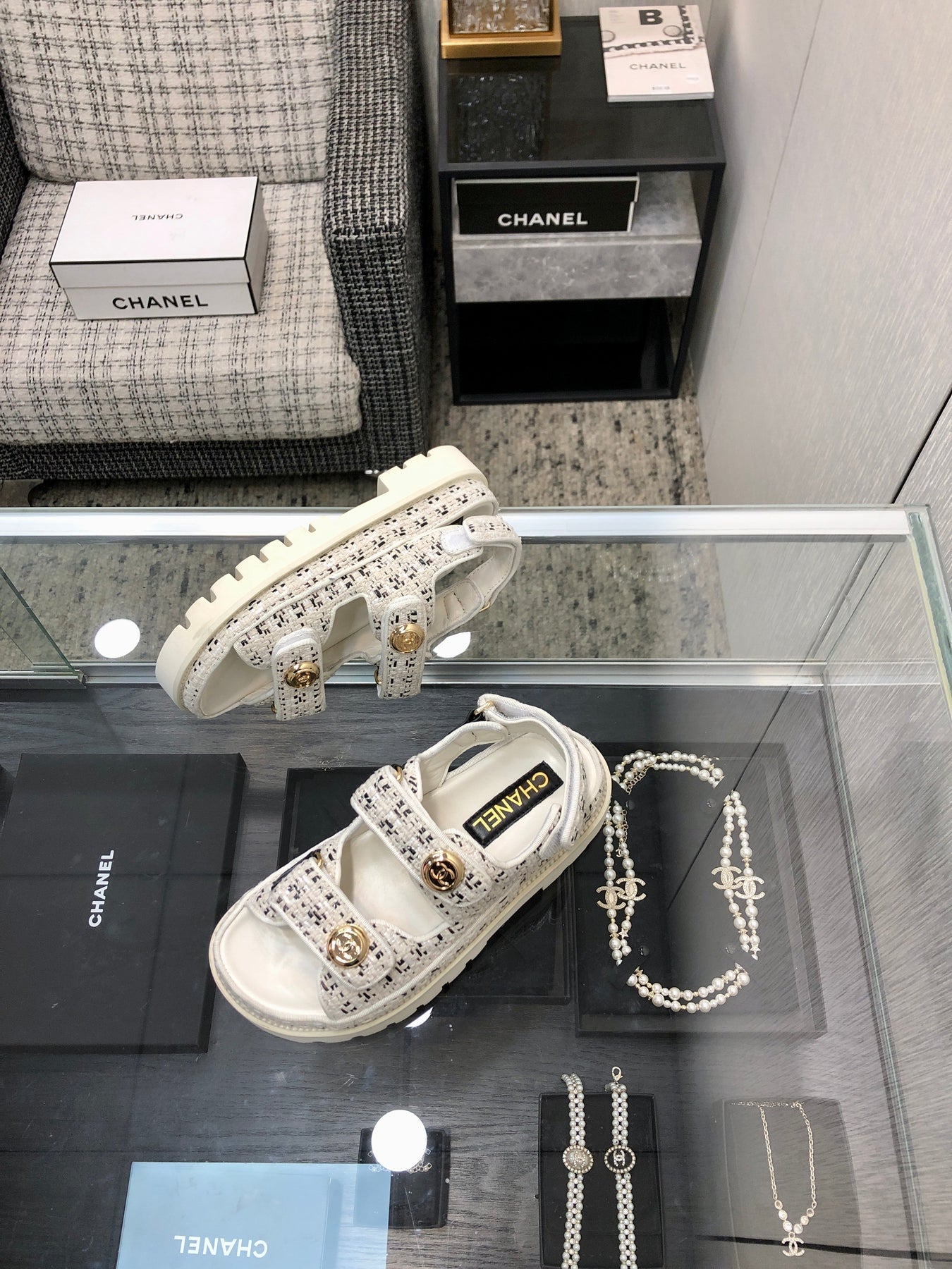 DAD SANDAL IN WHITE MIX BLACK TWEED FABRIC