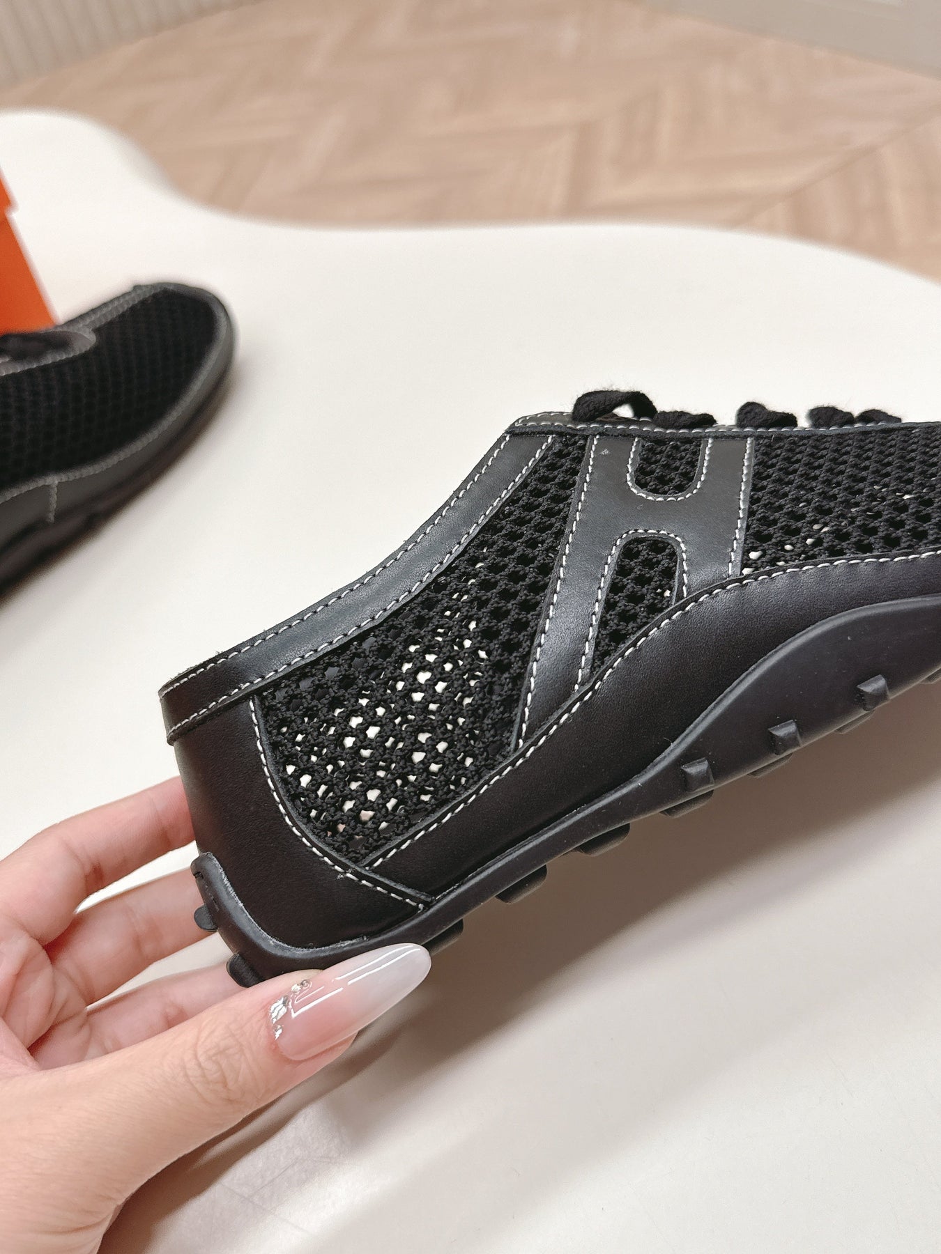 KIGA SNEAKER IN BLACK CROCHET KNIT AND CALFSKIN