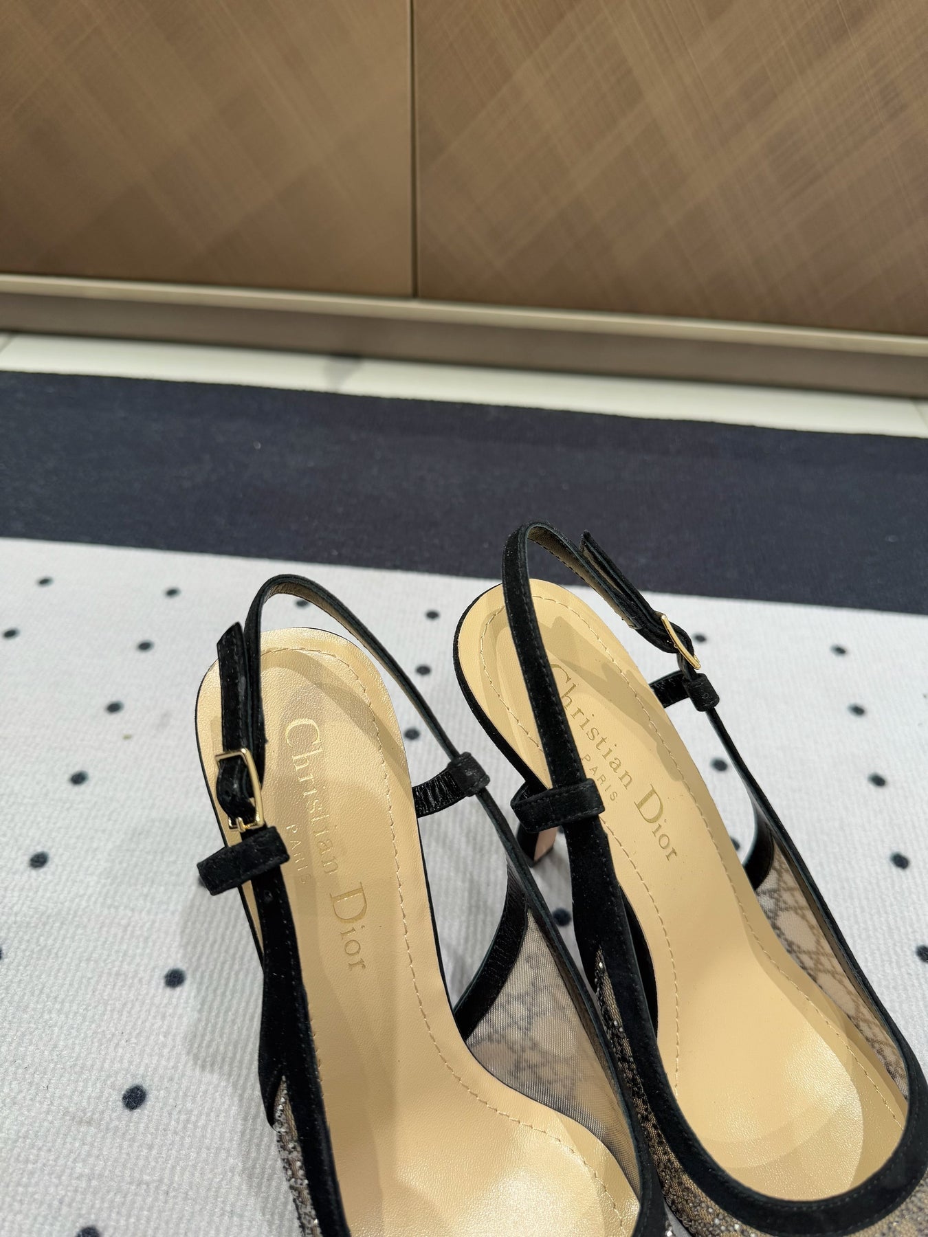 HIGH HEELS SLINGBACK IN BLACK LAMB SUEDE 10 CM