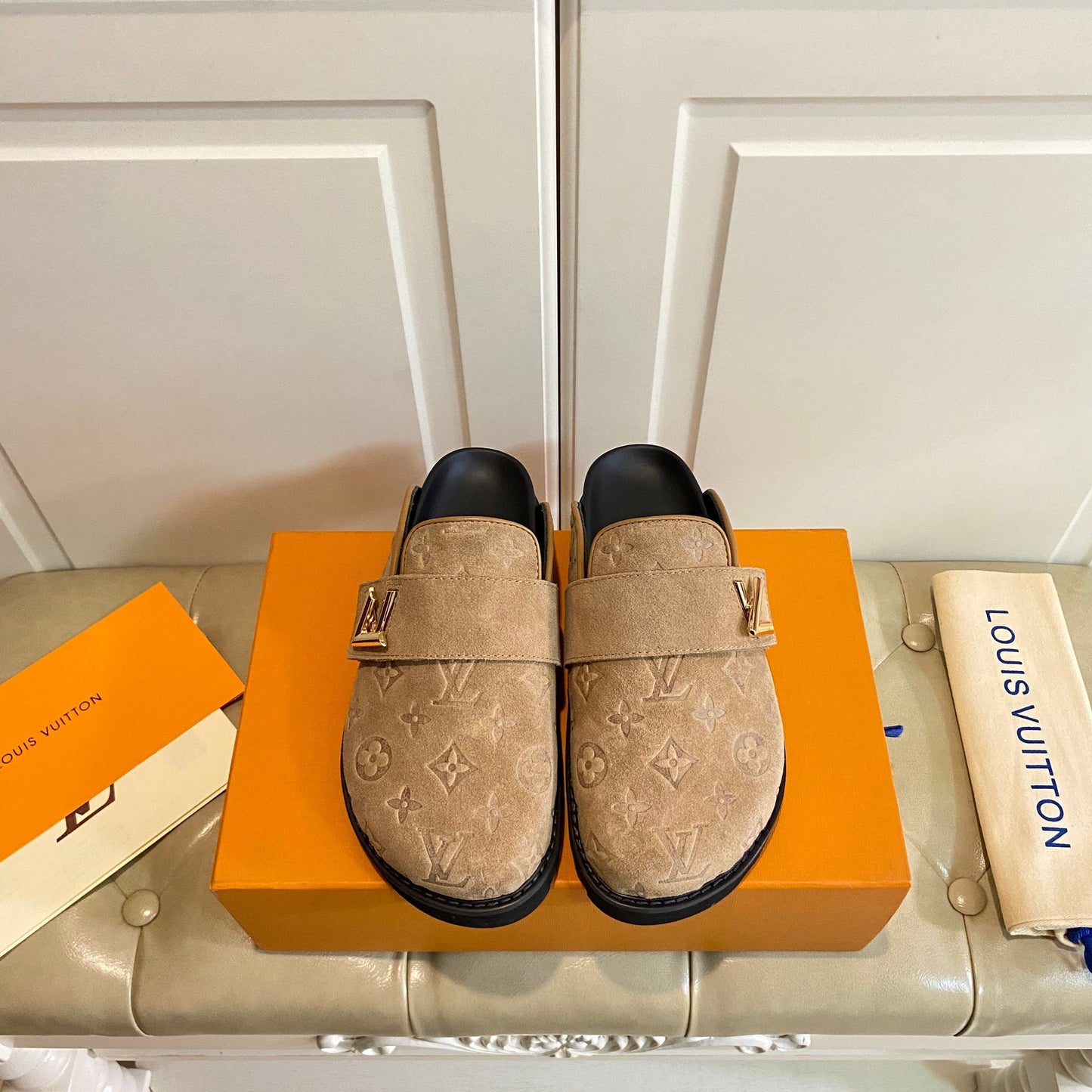 COSY FLAT COMFORT CLOG IN CIDER BROWN EMBOSSED SUEDE