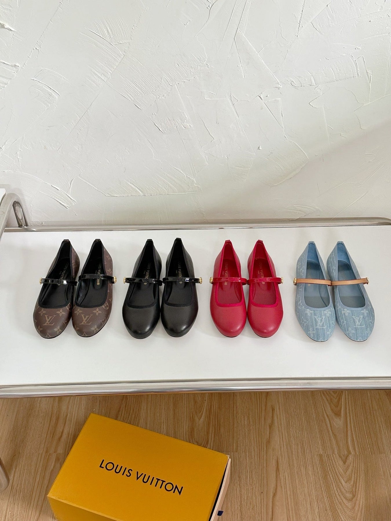 ROMY FLAT BALLERINA IN RUBY RED CALFSKIN