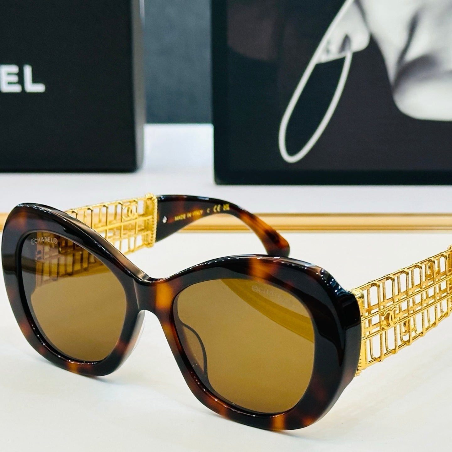 CAT EYE SUNGLASSES CH9170 IN ACETATE GOLD METAL
