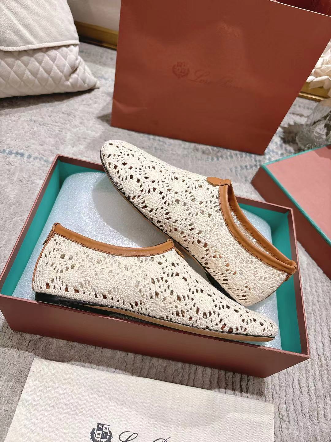 FLAT SHOES 25 IN WHITE MESH FABRIC