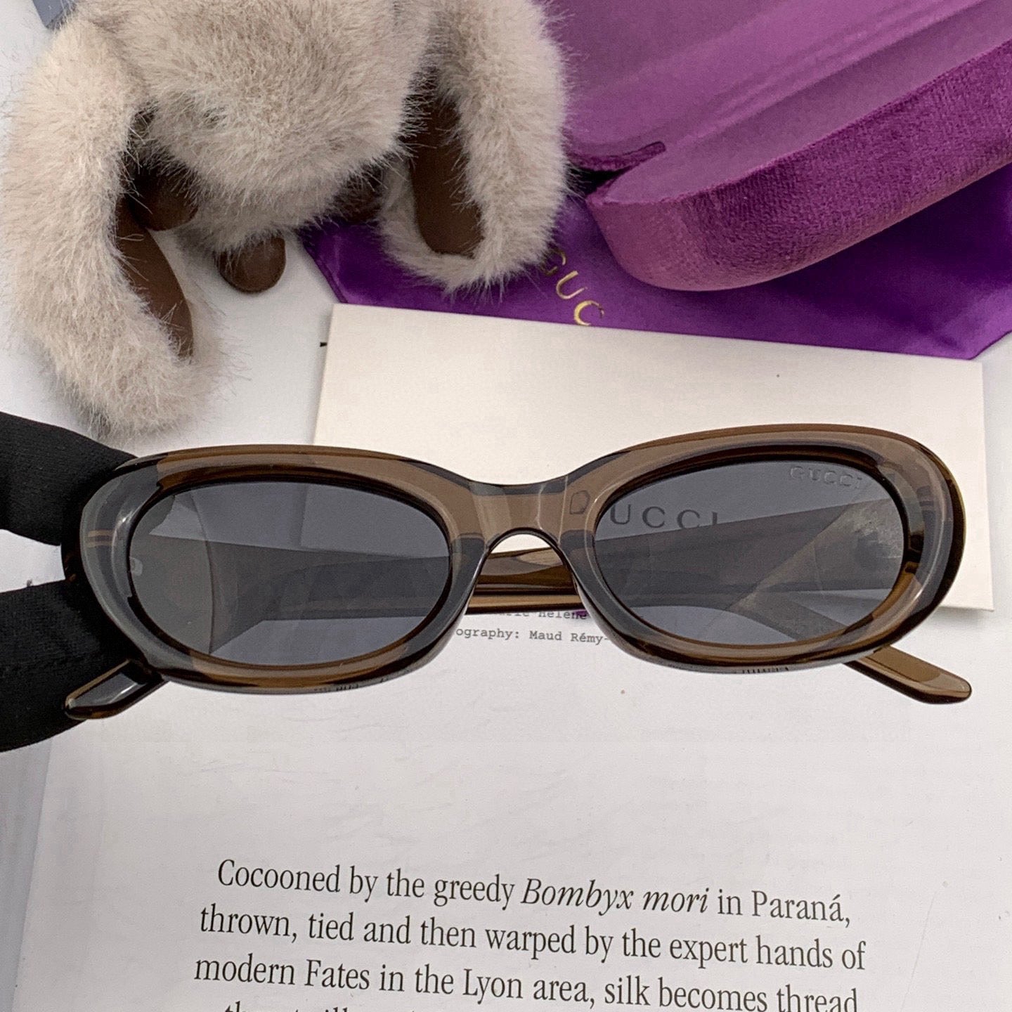 OVAL FRAME SUNGLASSES G364 IN ACETATE