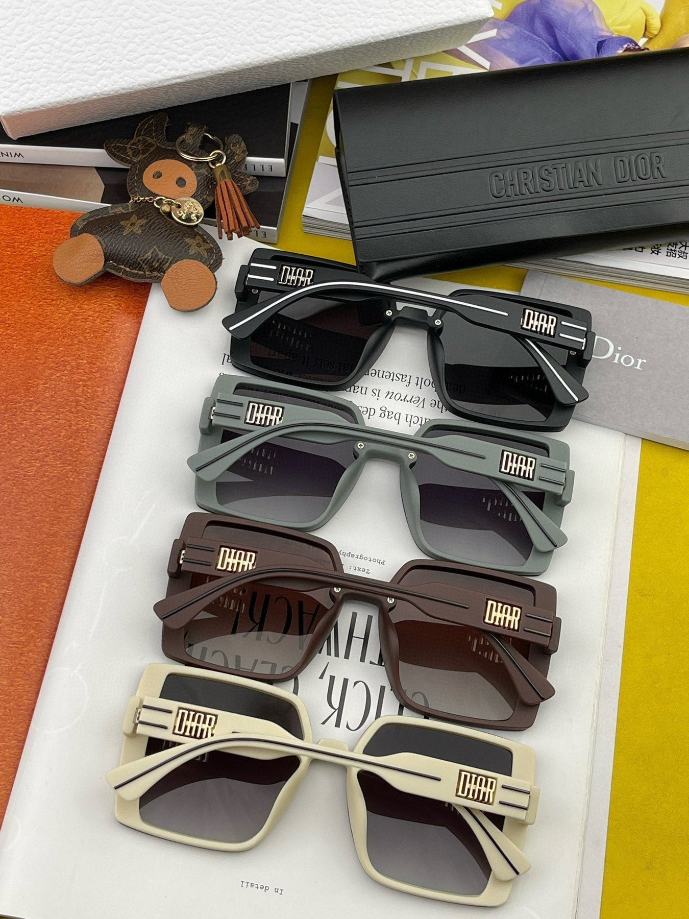 MONTAIGNE SQUARE SUNGLASS D5290 IN ACETATE