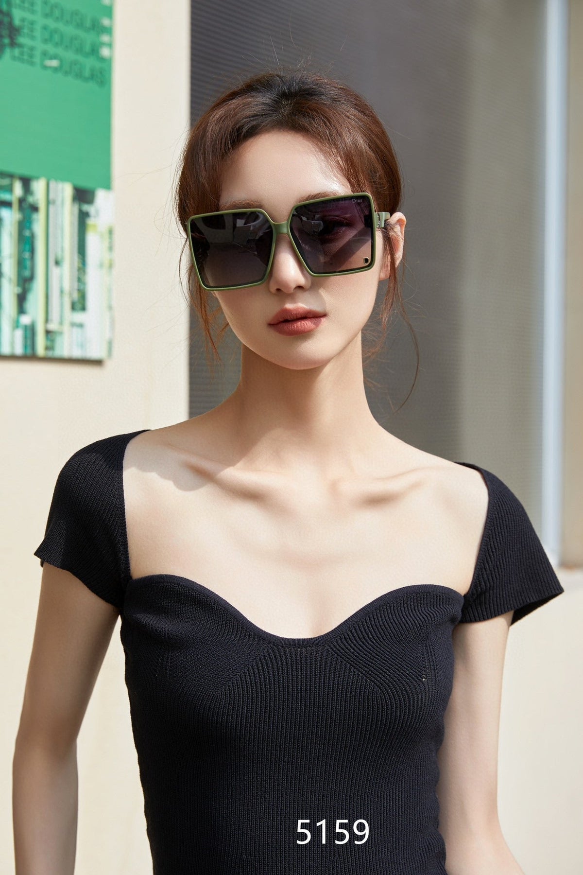 MONTAIGNE SUNGLASS CD1595 IN GREEN ACETATE