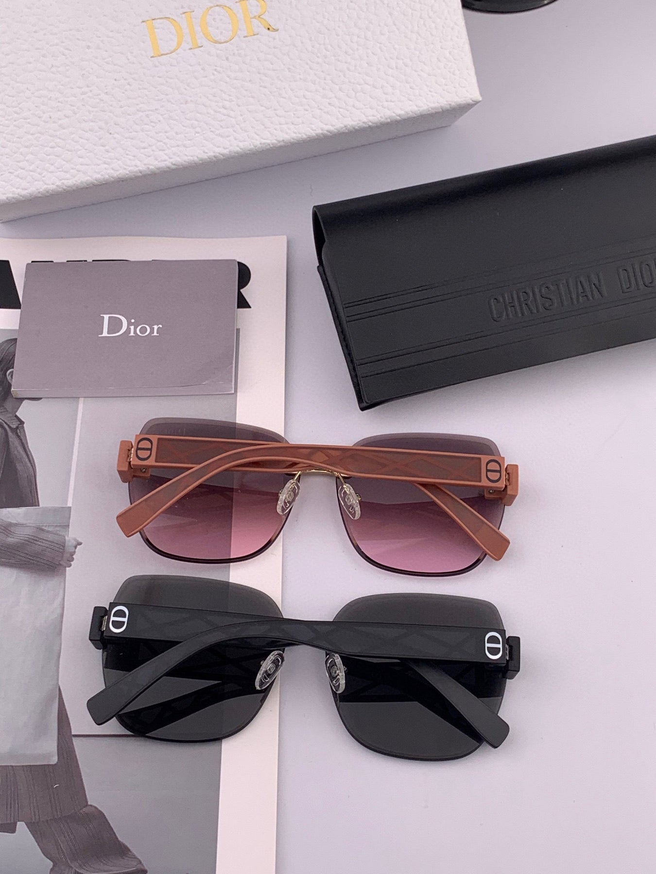MONTAIGNE SUNGLASS CD4579 IN ACETATE