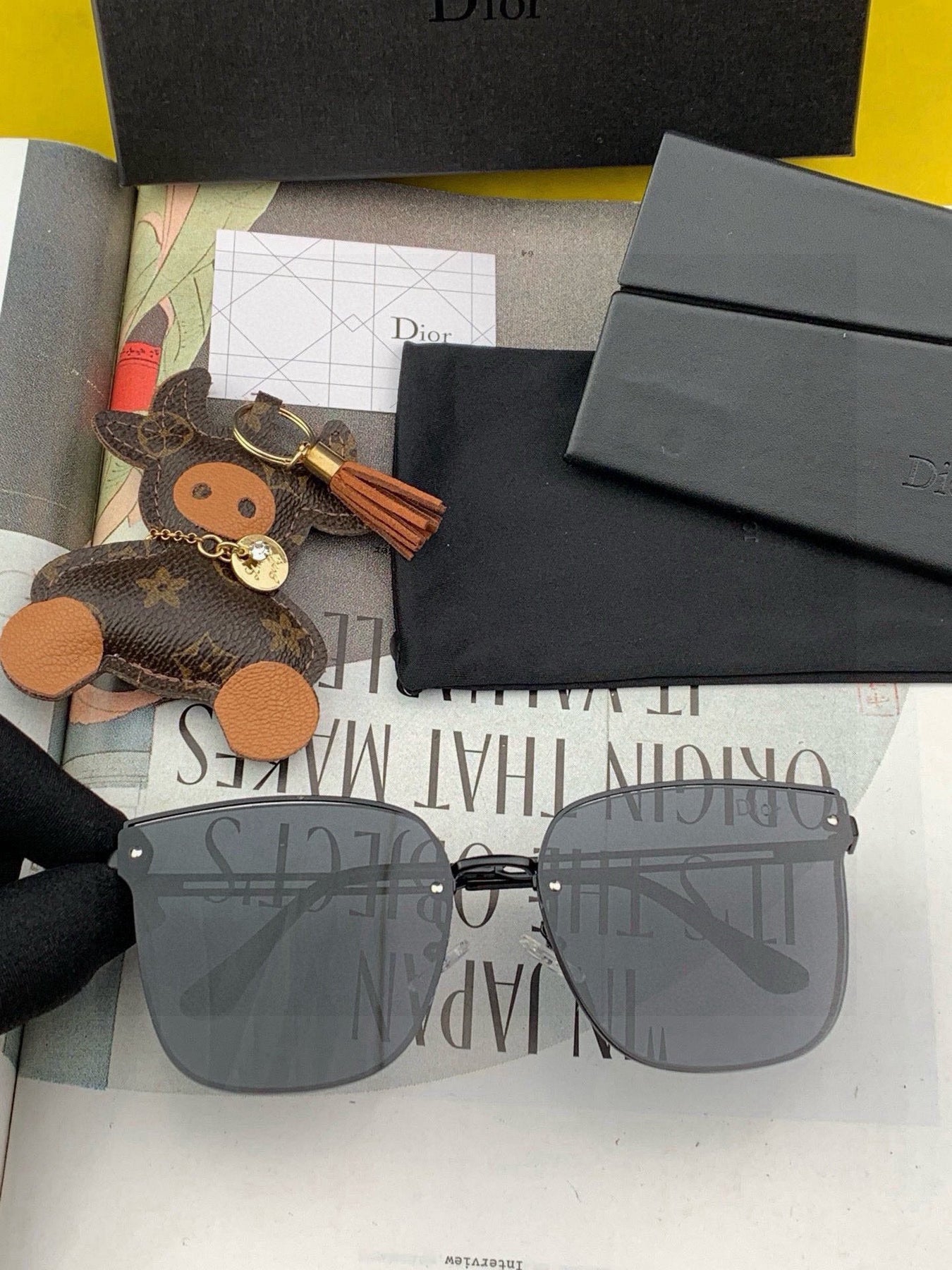 MONTAIGNE SUNGLASS CD1150 IN METAL
