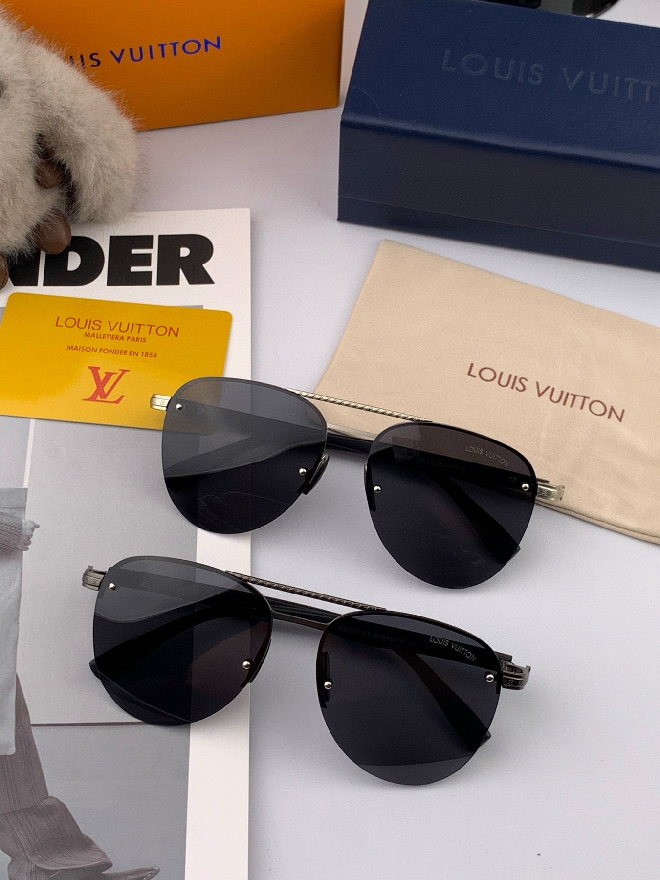 PILOT SUNGLASSES L780664 IN METAL BLACK LENSES