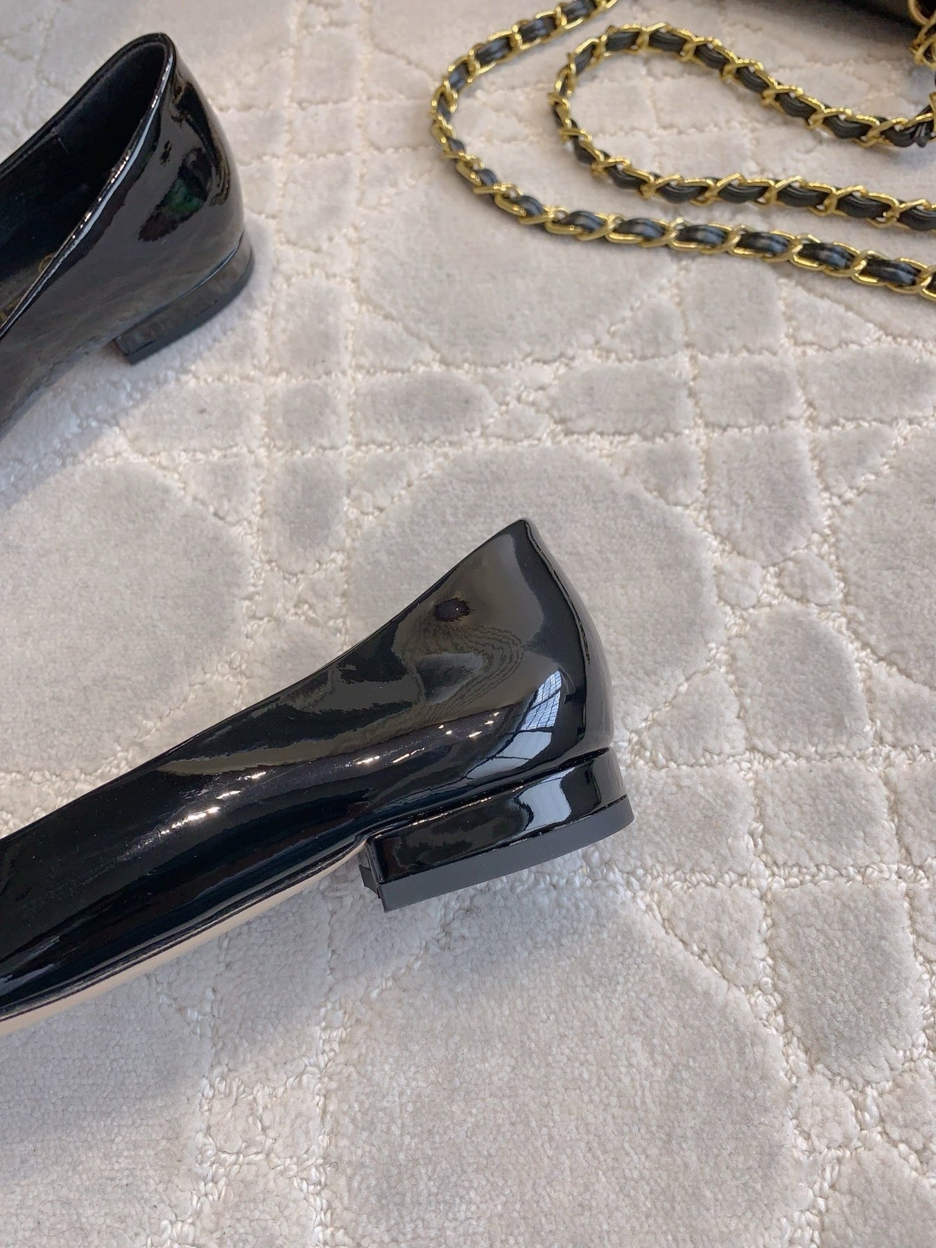 FLAT PUMP 2 CM IN BLACK PATENT CALFSKIN