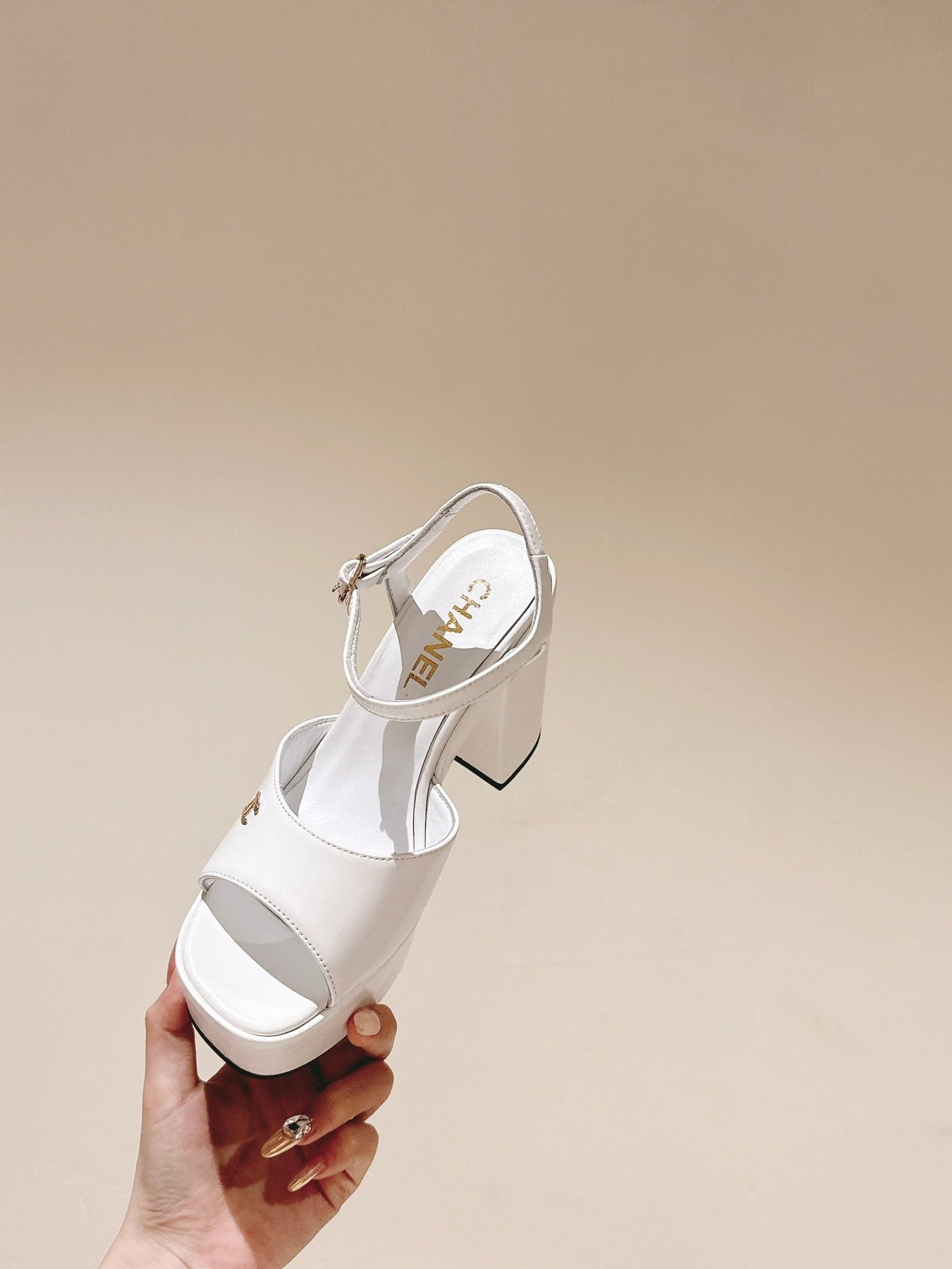 CC HIGH SANDAL WHITE CALFSKIN