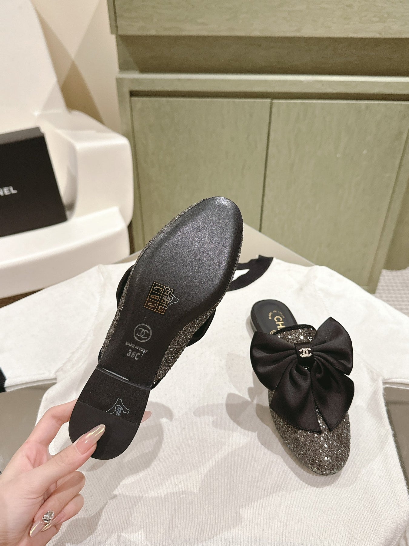 CC JEWELED MULE WITH SILK BOW AND BLACK LAMBSKIN