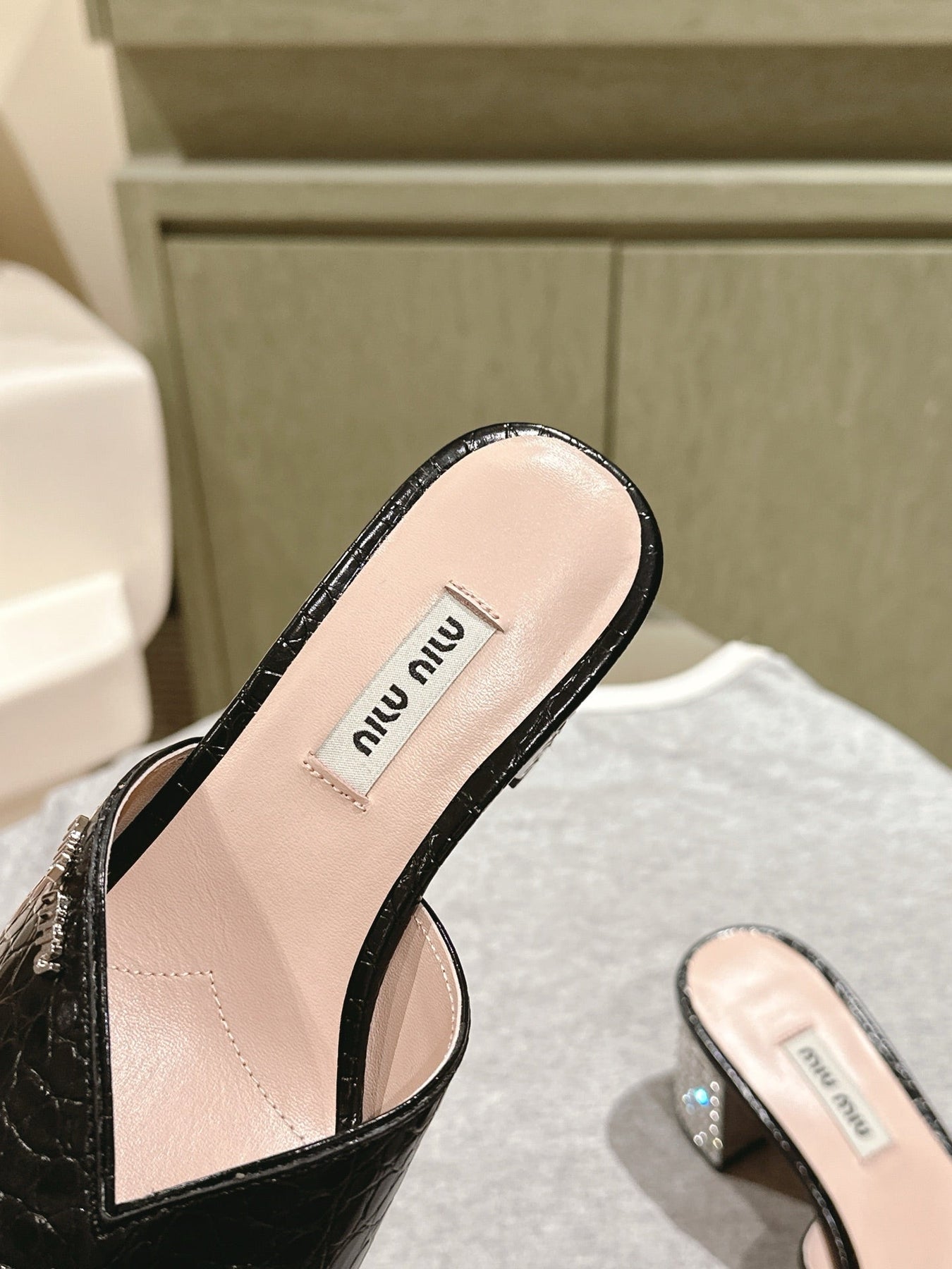 JEWELLED HEEL 55 MULE SANDALS IN BLACK CALFSKIN
