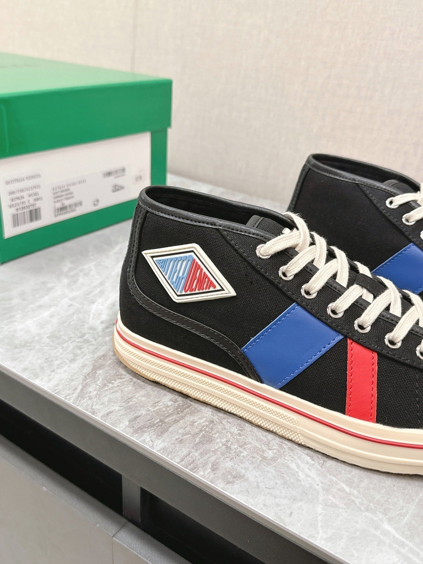 ELIOT SNEAKER IN BLACK MIX BLUE AND RED CANVAS AND CALFSKIN