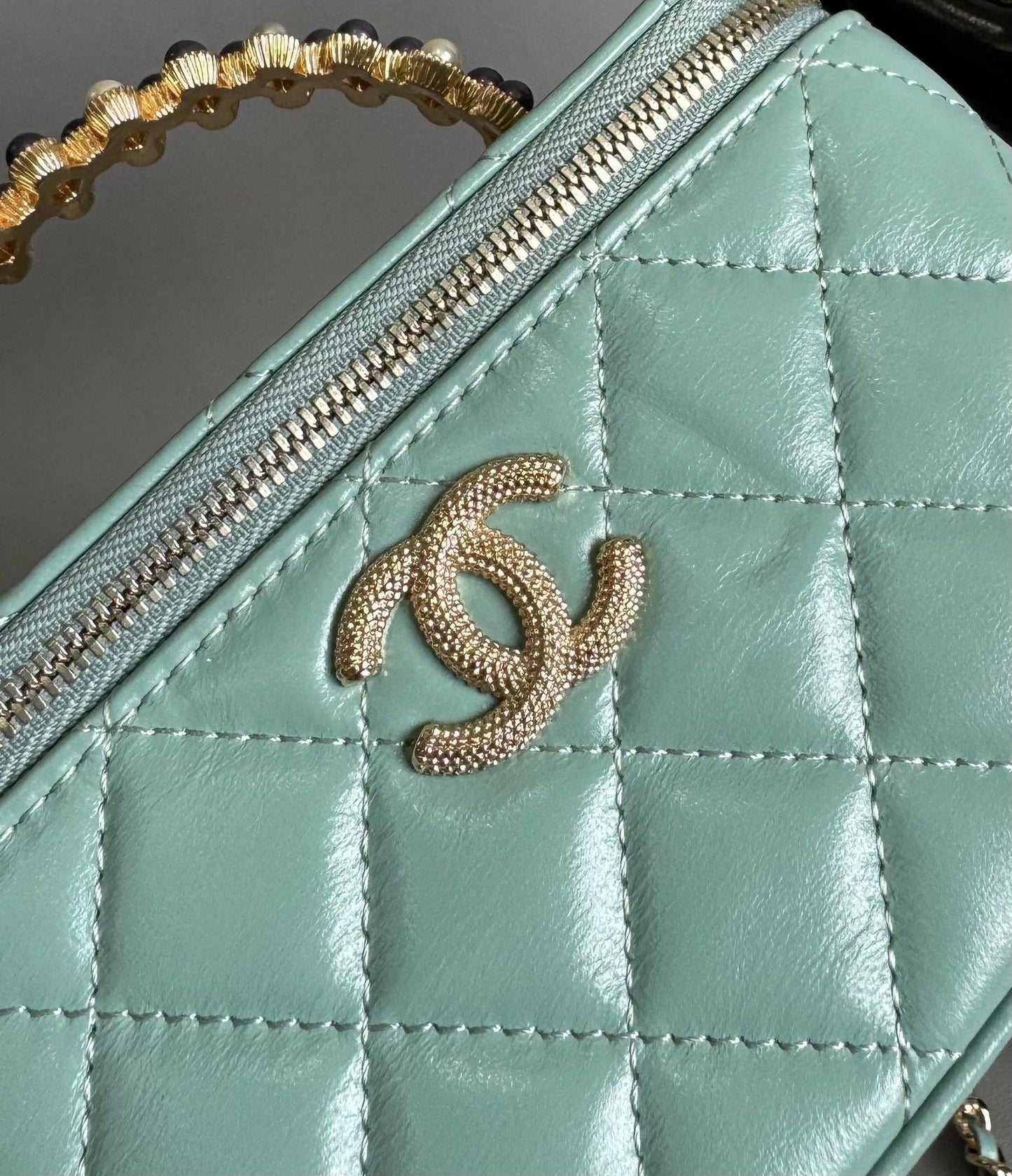 CC Vanity Case Pearl 17cm Aqua Blue Lambskin Gold hardware