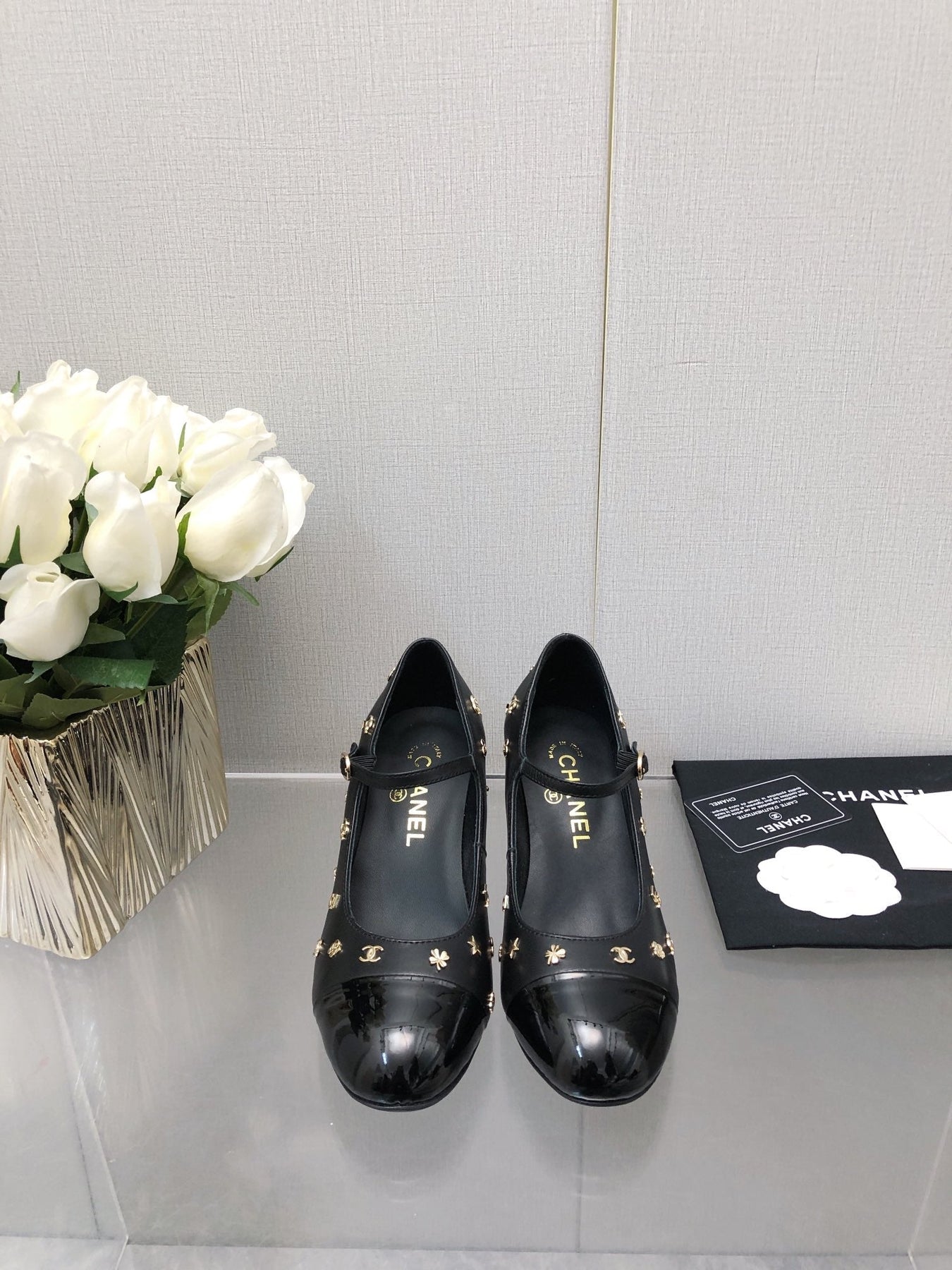 MARY JANE BLACK LAMBSKIN ATTACH METAL