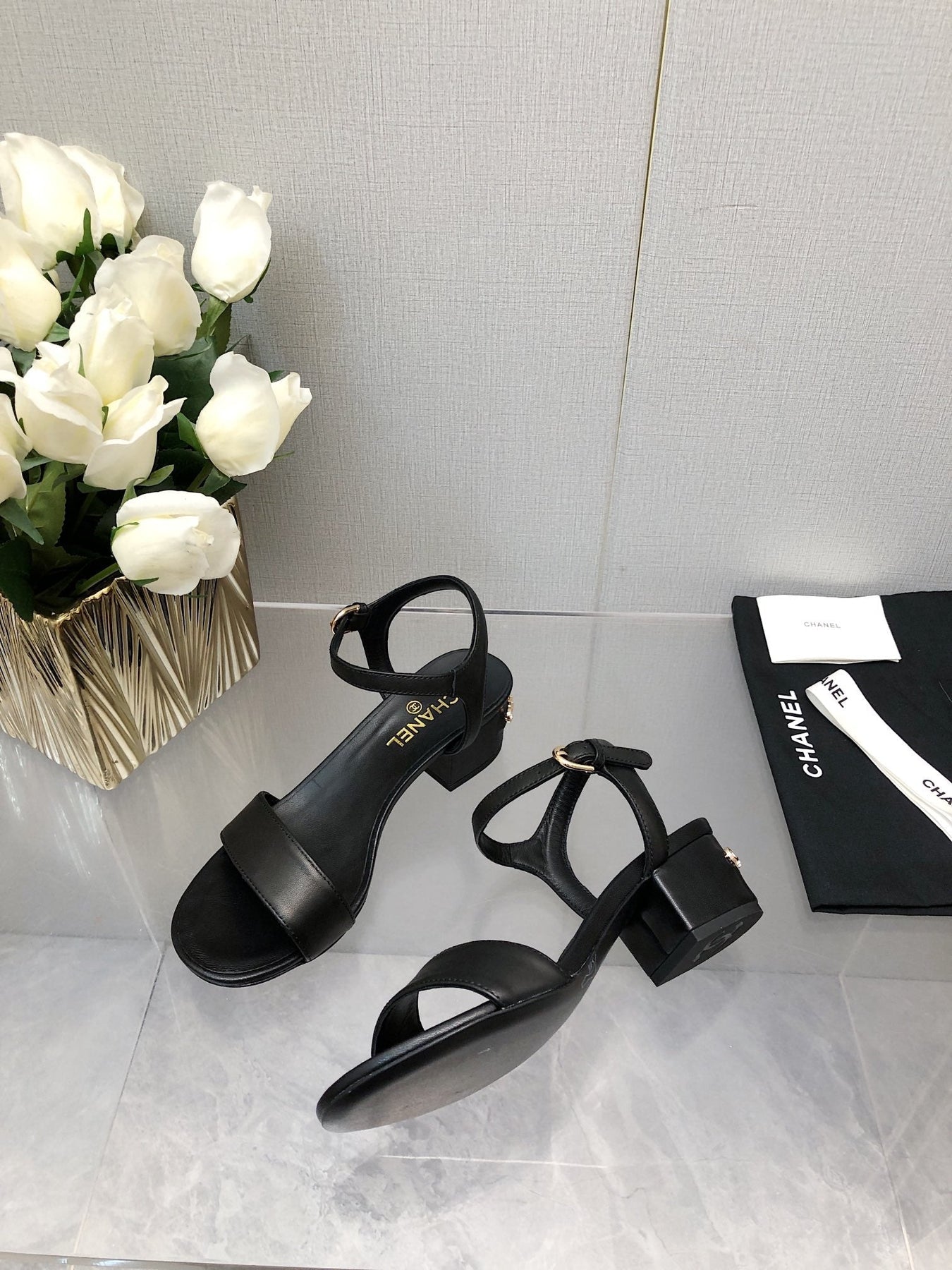 BLOCK HEEL 5 CM SANDAL IN BLACK LAMBSKIN