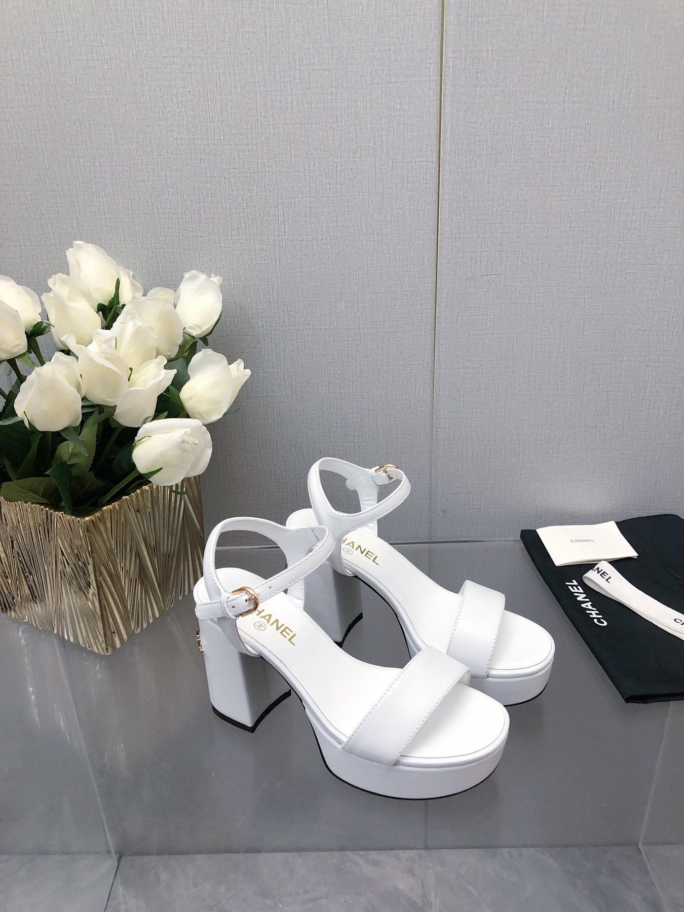 BLOCK HEEL 9 CM SANDAL IN WHITE LAMBSKIN