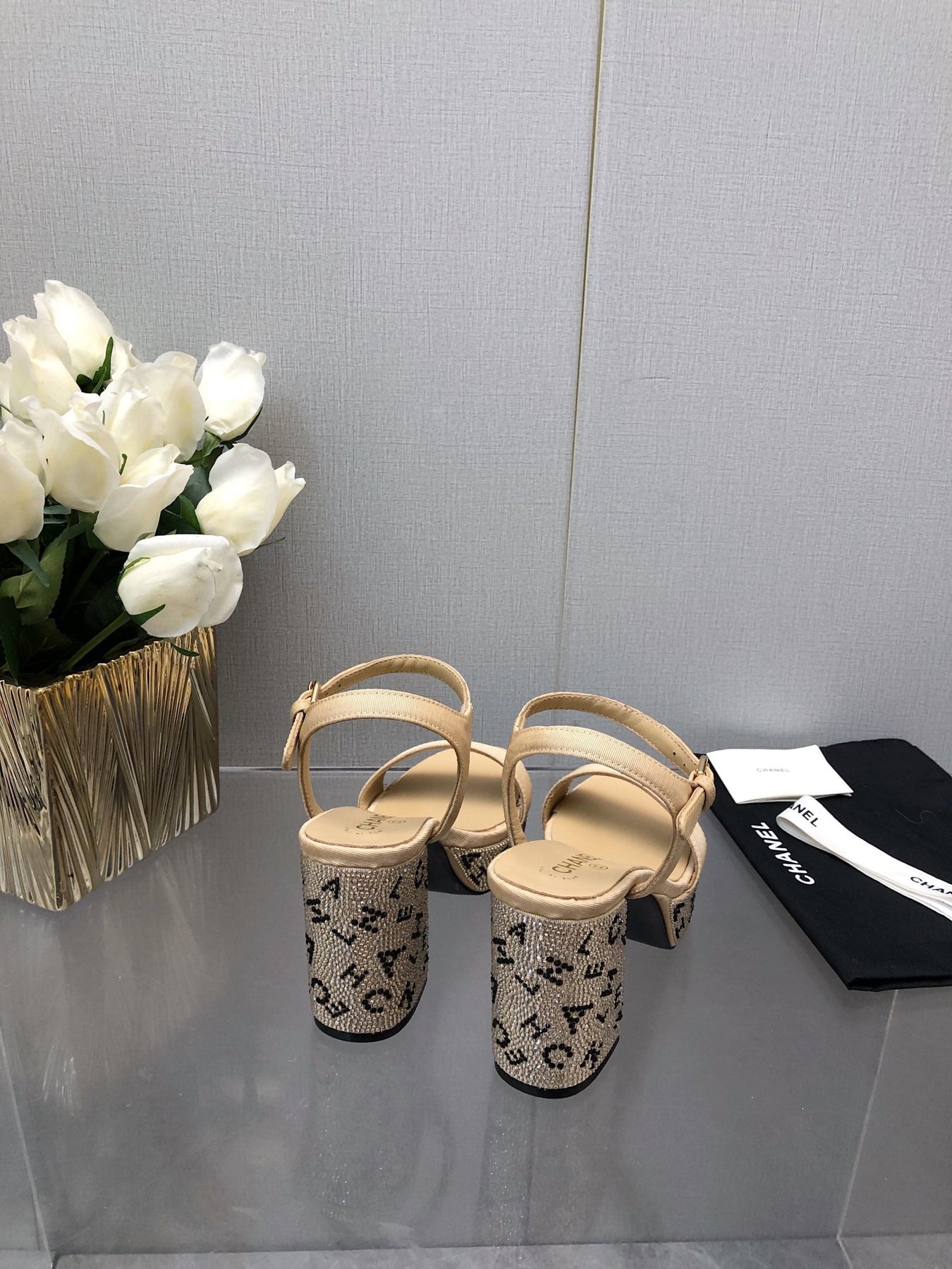 BLOCK HEEL WITH CRYSTAL 9 CM SANDAL IN SAND BROWN FABRIC