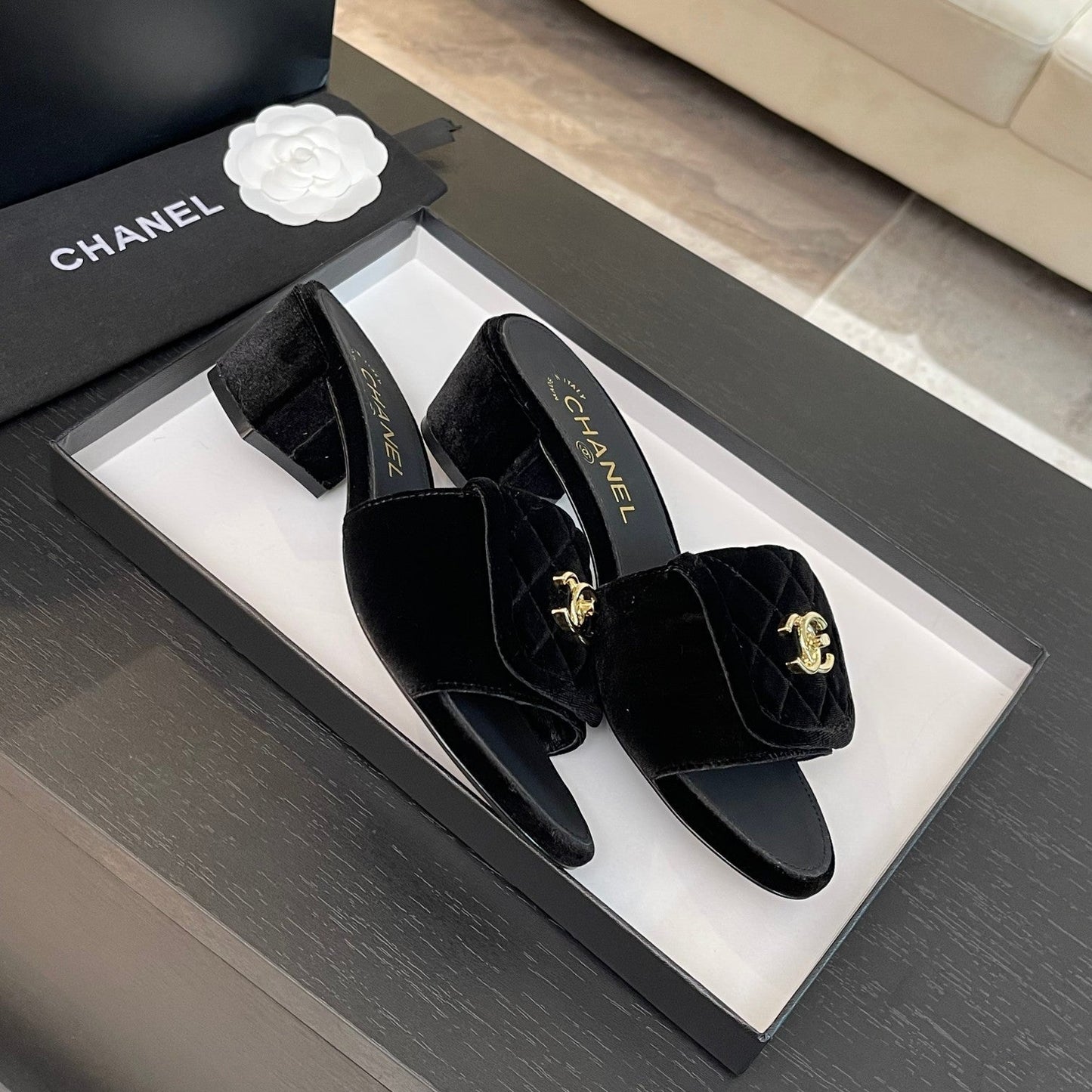 MID-HEEL 5 CM MULE IN BLACK VELVET