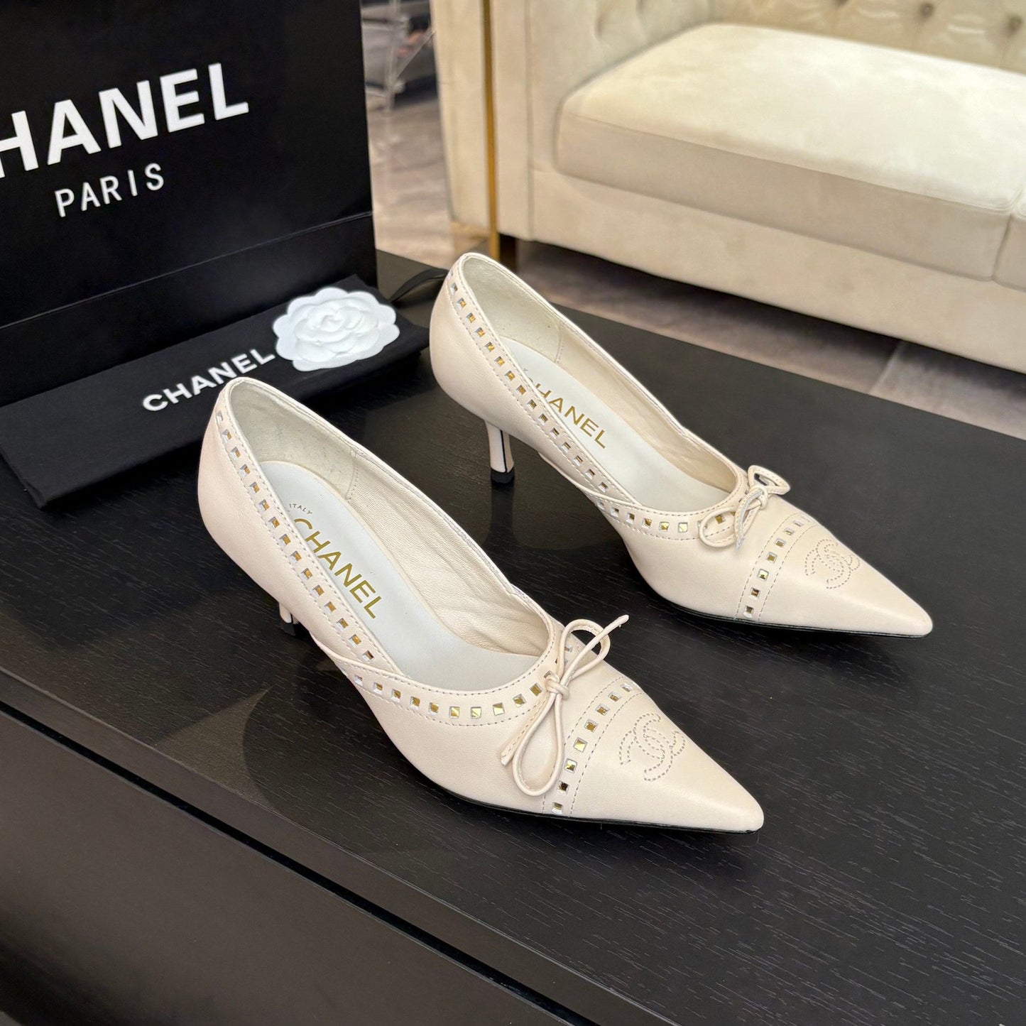 HIGH HEEL PUMP 65 MM IN WHITE CREAM LAMBSKIN