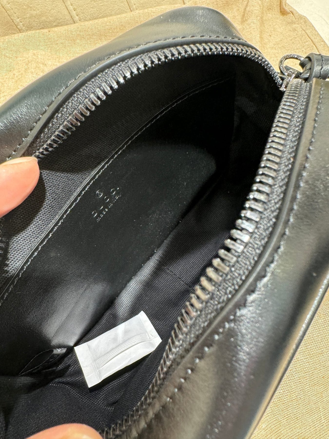 GG MINI 18 MARMONT MATELASSÉ SHOULDER BAG BLACK CALFSKIN