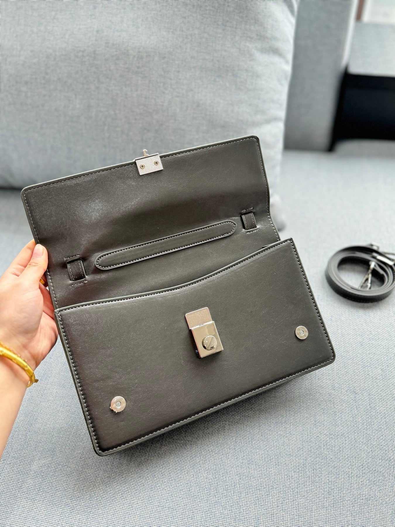 GALLERIA SHOULDER BAG 27 IN CHARCOAL GREY CALFSKIN