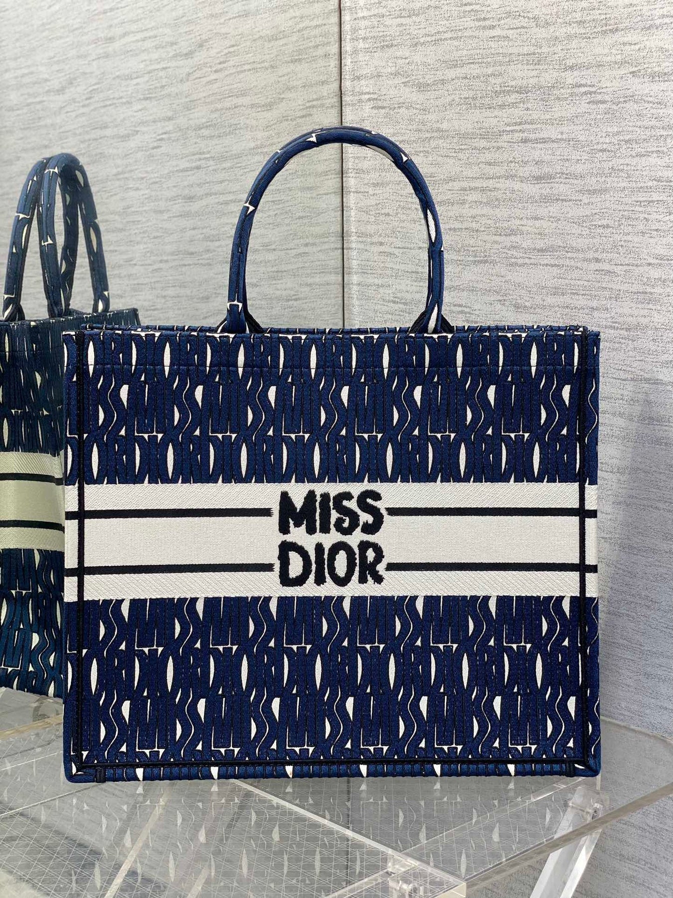 MISS LARGE TOTE 42 IN WHITE MIX DEEP COVE BLUE CANVAS