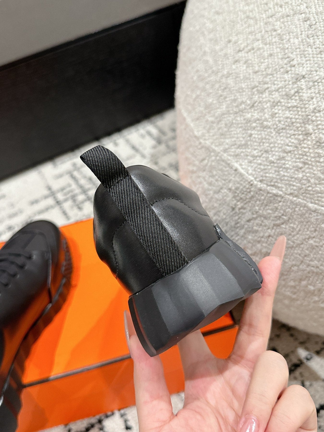 BOUNCING SNEAKER IN FULL BLACK CALFSKIN