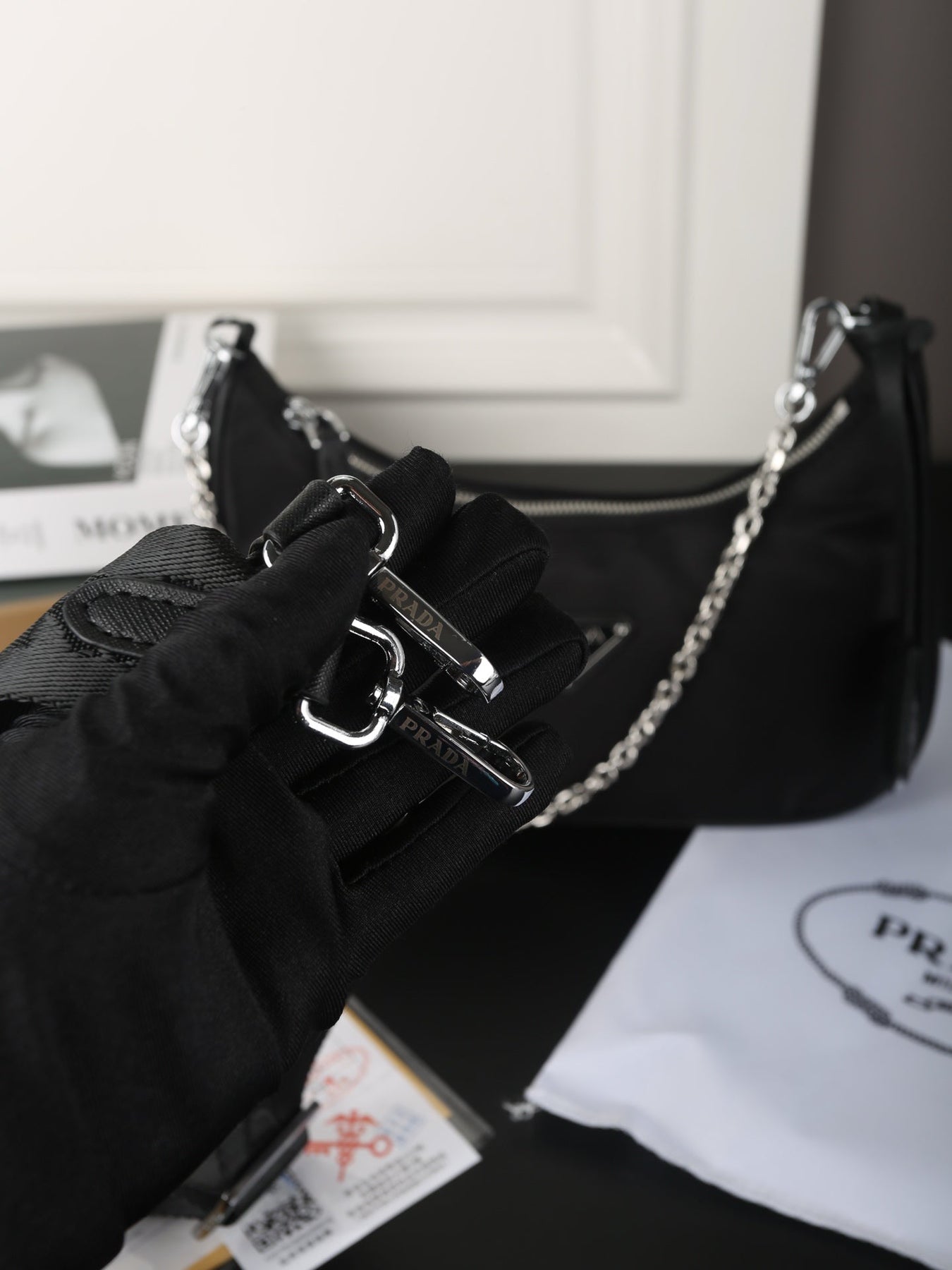 HOBO RE-EDITION BAG 25 IN BLACK RE-NYLON SILVER HARDWARE
