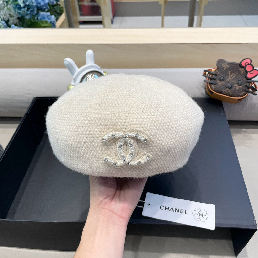 BERET HAT IN WHITE COTTON AND LINEN 417832