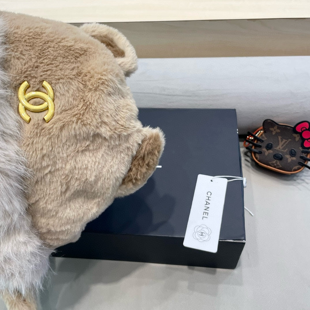 BEANIE HAT IN CAMEL BROWN LAMB FUR 426241