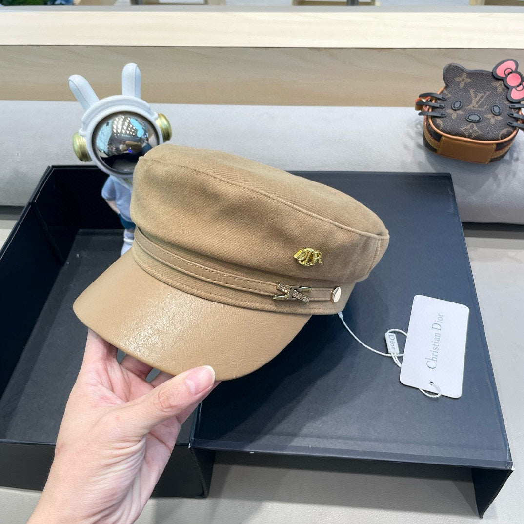 BAKER BOY HAT IN BOUTIQUE BEIGE COTTON AND LEATHER 428244