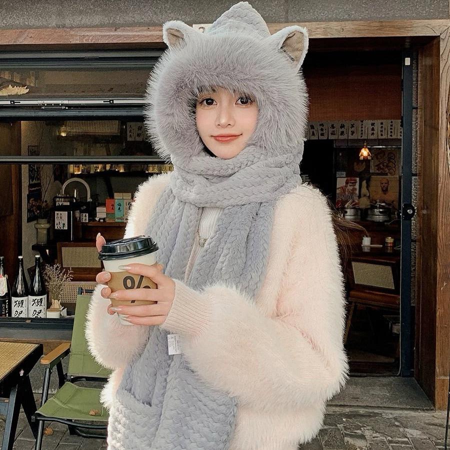 BEANIE HAT IN GRAY WOOL AND LAMB FUR 435074