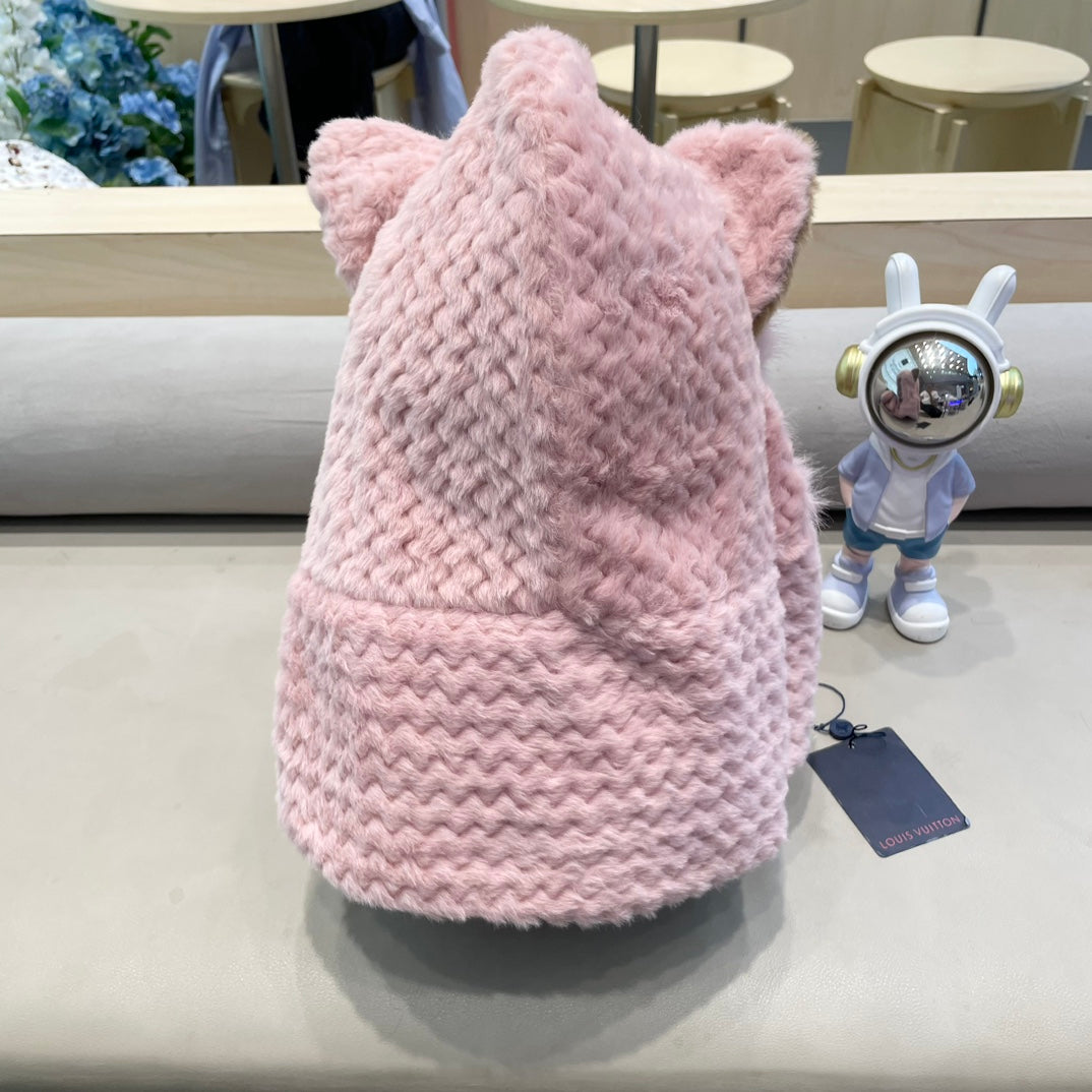 BEANIE HAT IN PASTEL PINK WOOL AND LAMB FUR 435072
