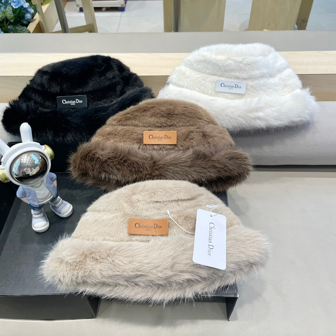 BUCKET HAT IN BEIGE MINK FUR 433470