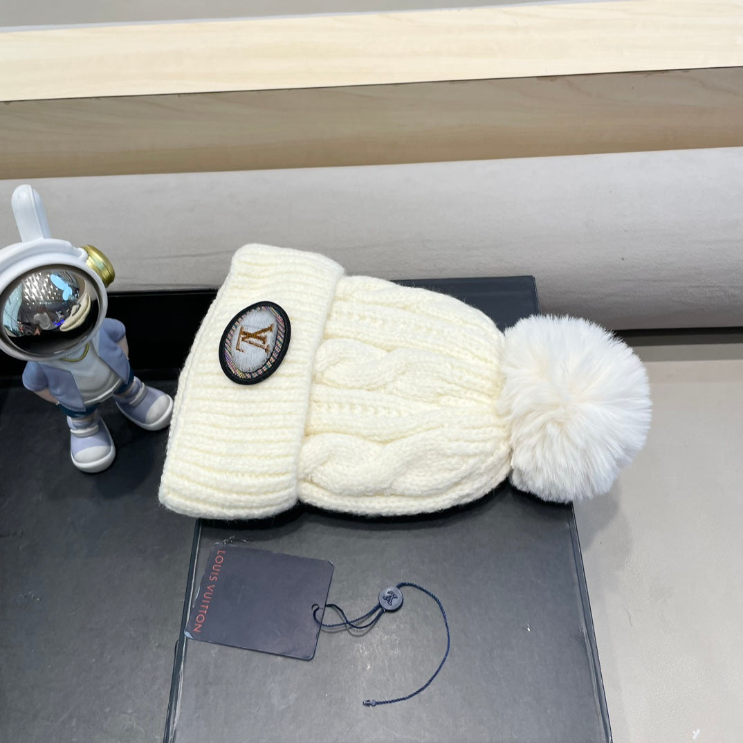 BEANIE HAT IN WHITE WOOL 433487