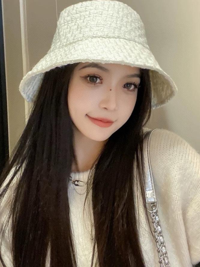 BUCKET HAT IN WHITE WOOL 436747