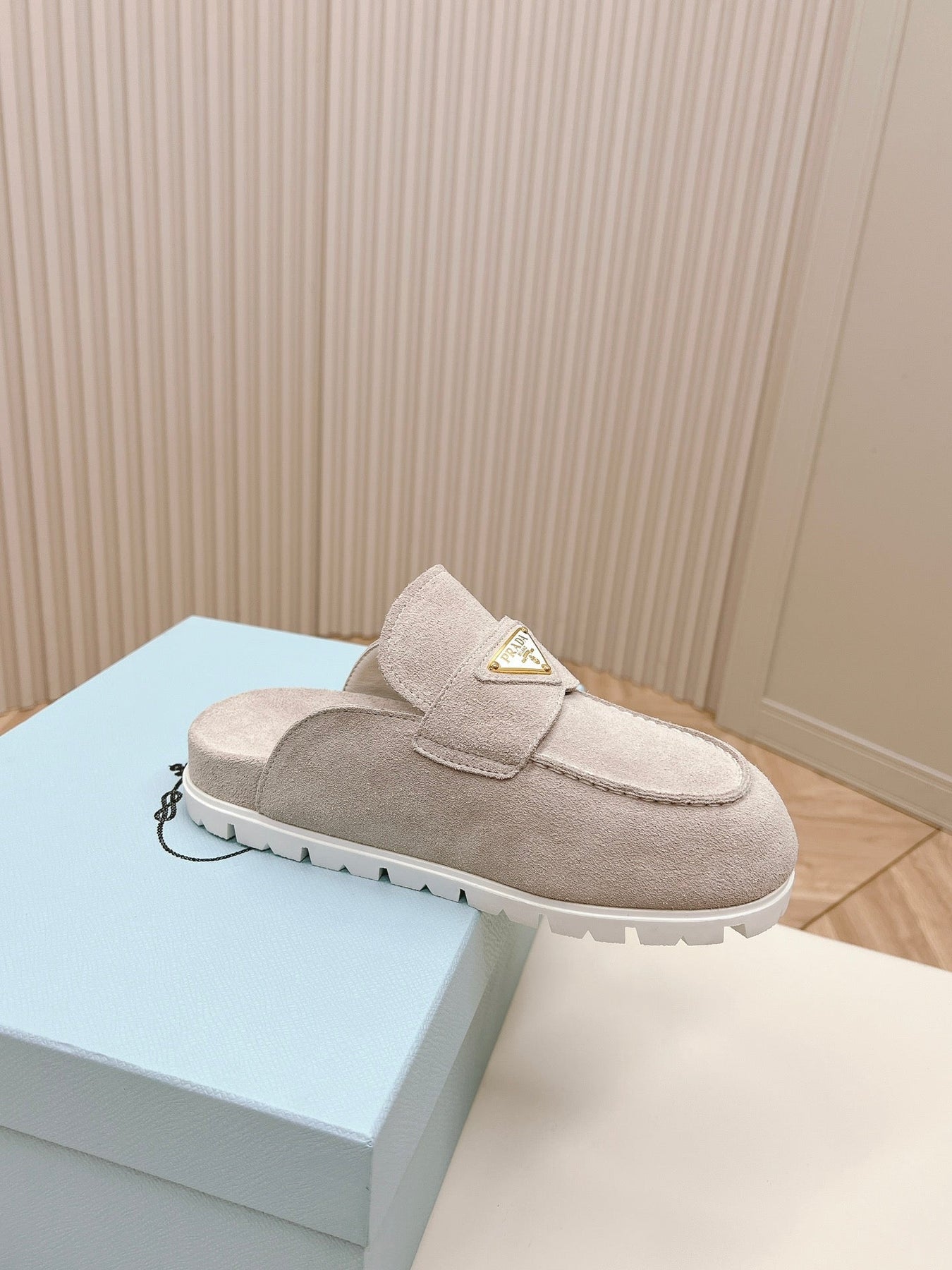PRA SABOTS MULES LIGHT GRAY SUEDE