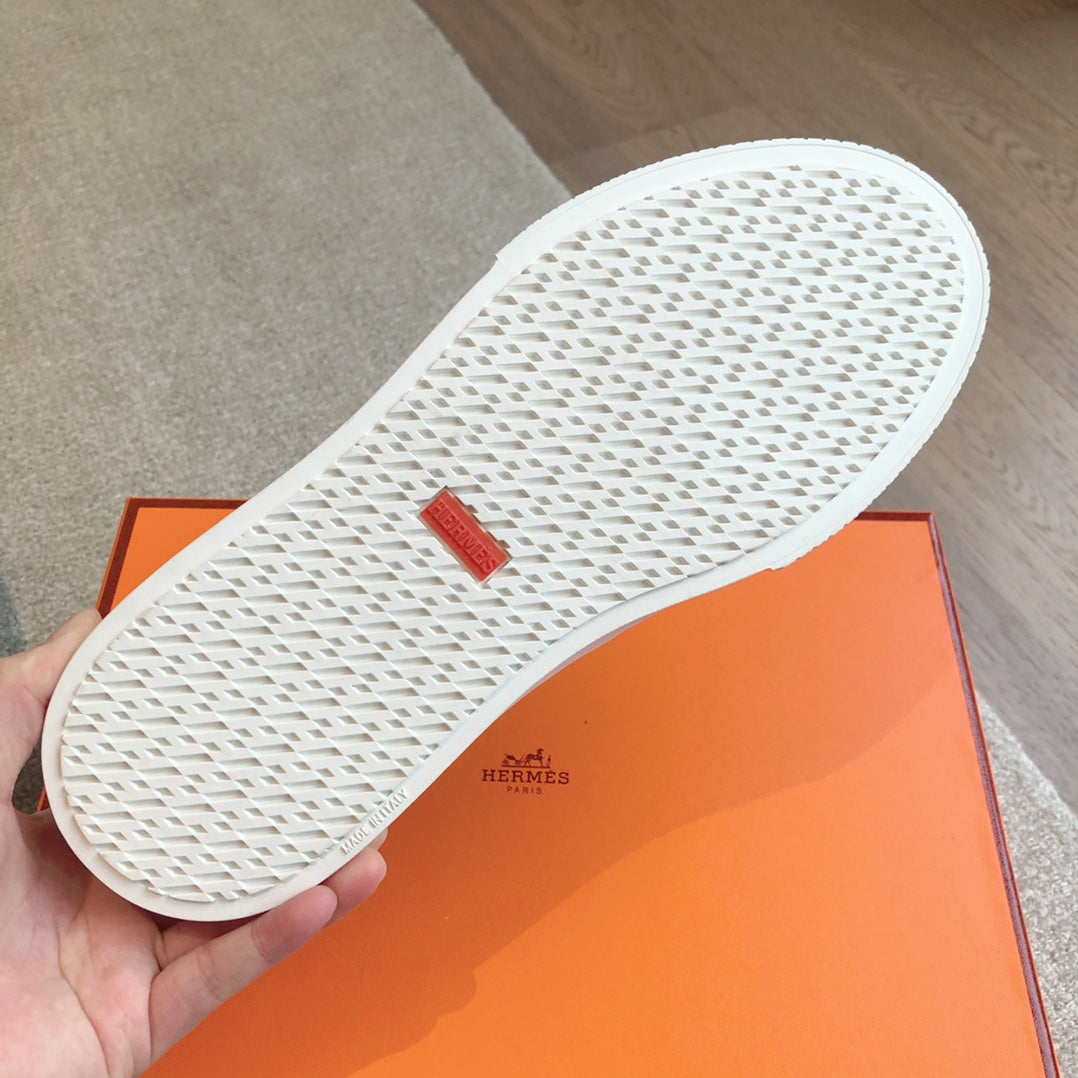 GAME SLIP-ON SNEAKER BLACK WITH TASSELS CALFSKIN