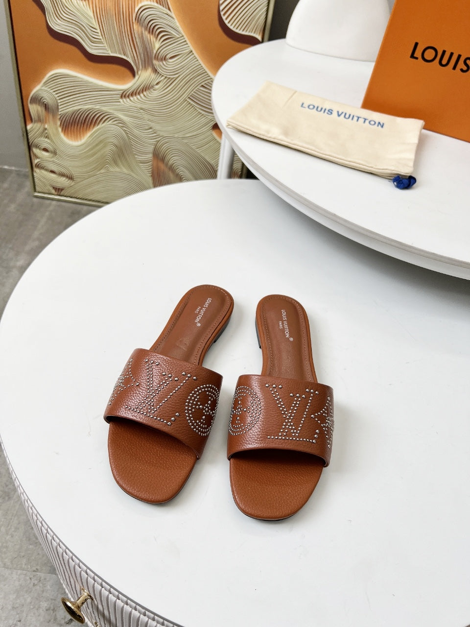 FLAT SLIDE IN BRONZE BROWN LAMBSKIN WITH RHINSTONES