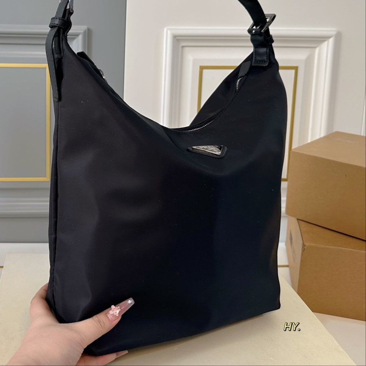 HOBO BAG 30 IN BLACK RE-NYLON SILVER HARDWARE