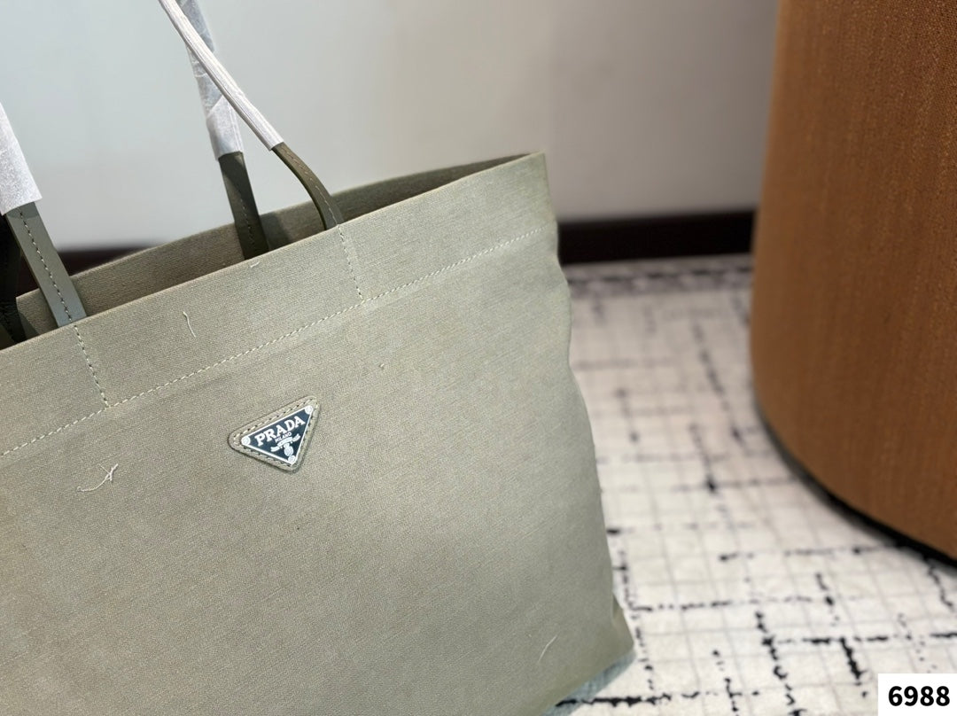 LARGE TOTE BAG 38 IN ECRU BEIGE RE-NYLON