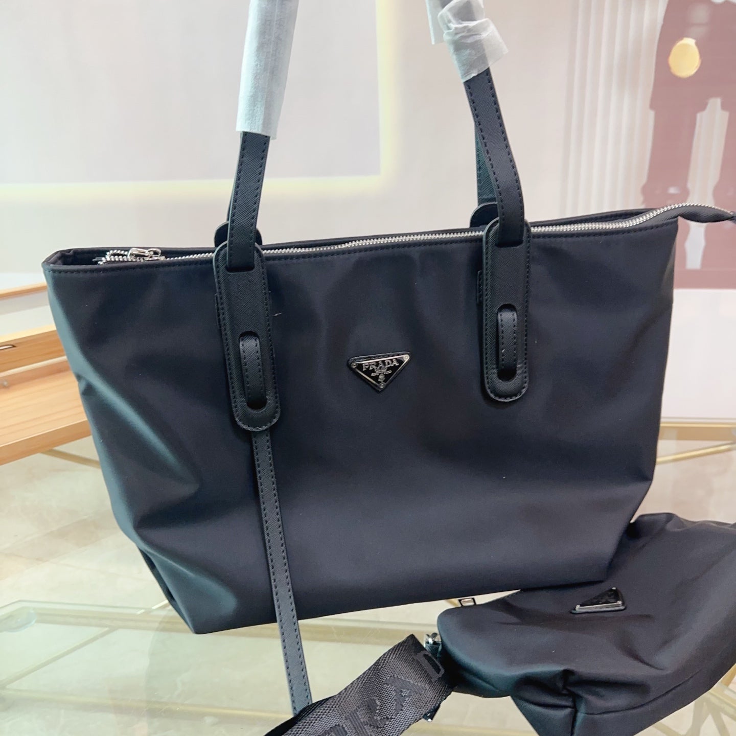 LARGE TOTE BAG 36 IN BLACK RE-NYLON FABRIC