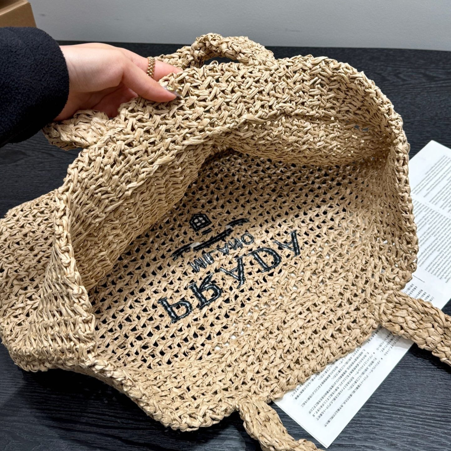 LARGE TOTE BAG 41 IN BEIGE MIX BLACK WOVEN RAFFIA