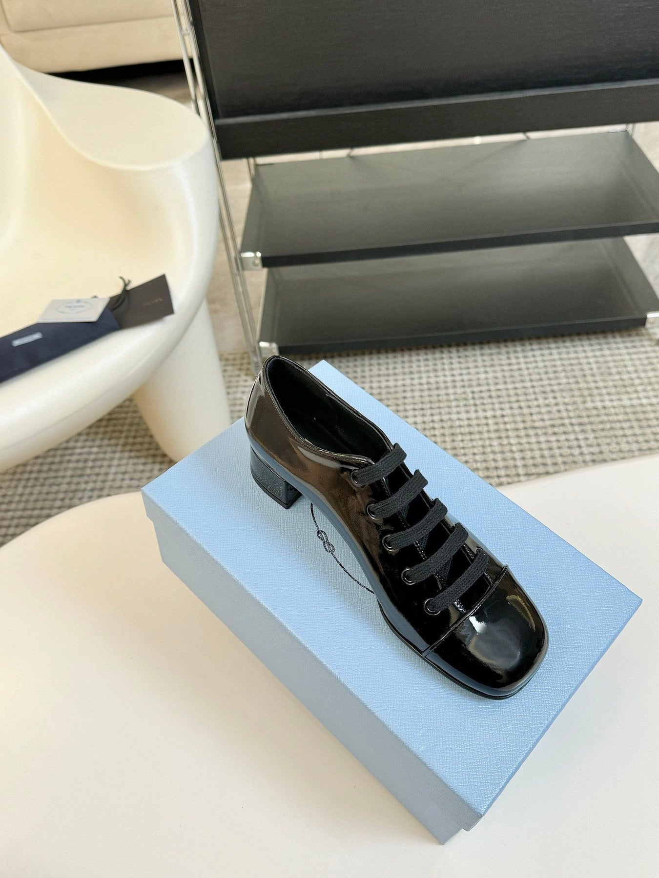LACE-UP HIGH SHOES IN BLACK GLOSSY CALFSKIN